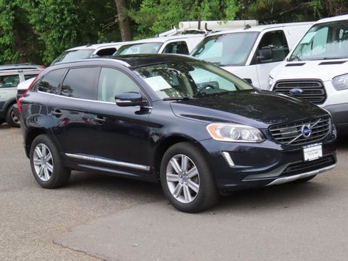Used 2017 Volvo XC60 T5 Inscription w/ Advanced Package AWD/4WD image 23