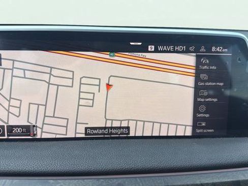 Used 2022 BMW 740i w/ M Sport Package image 17