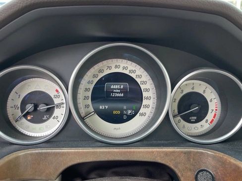 Used 2014 Mercedes-Benz E 350 4MATIC Sedan image 11
