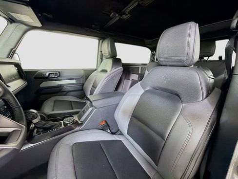 Used 2024 Ford Bronco Big Bend w/ Sasquatch Package AWD/4WD image 13