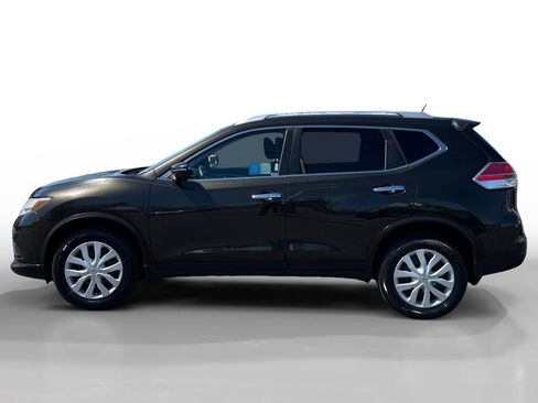 Used 2016 Nissan Rogue S w/ Appearance Package image 2