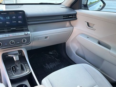 Used 2024 Hyundai Kona SE FWD image 31