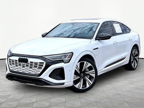 Used 2024 Audi Q8 e-tron Prestige AWD/4WD image 1