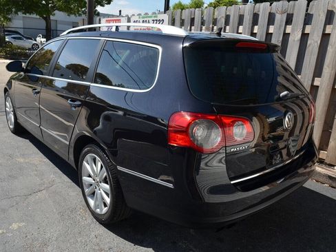 Used 2010 Volkswagen Passat Komfort image 11