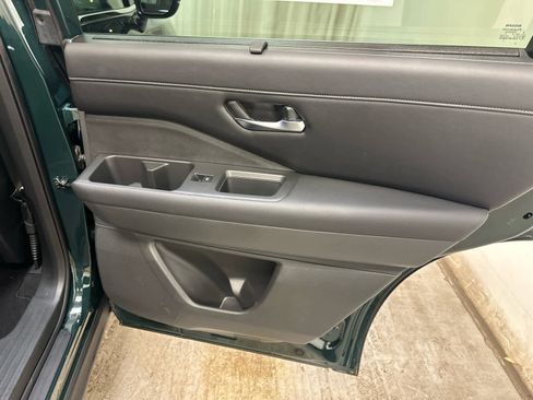 Certified 2023 Nissan Pathfinder SL w/ SL Premium Package image 30