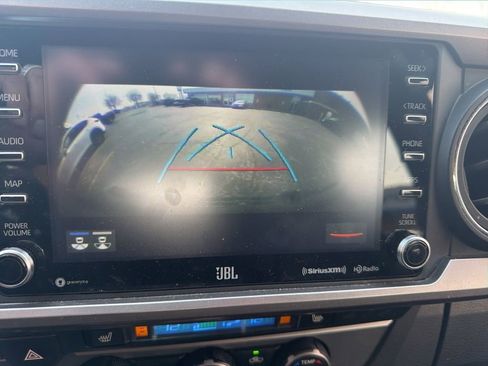 Used 2020 Toyota Tacoma Limited image 13