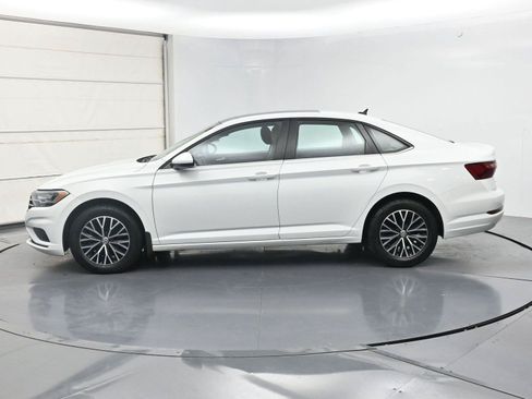 Used 2021 Volkswagen Jetta SE w/ SE Cold Weather Package FWD image 21