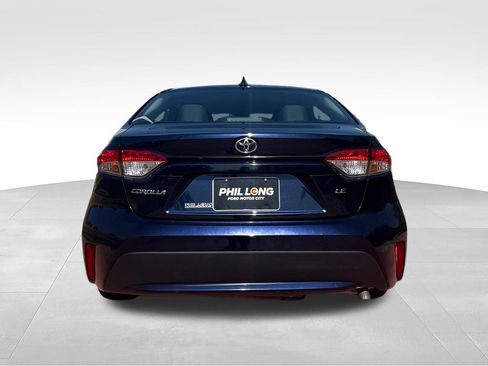 Used 2022 Toyota Corolla LE FWD image 7