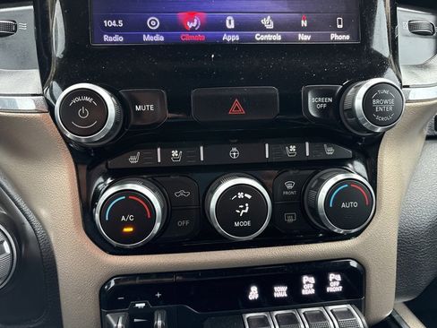 Used 2019 RAM 1500 Laramie image 22