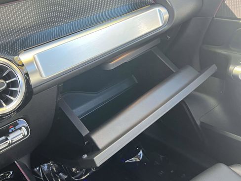 Certified 2022 Mercedes-Benz GLB 250 4MATIC image 12