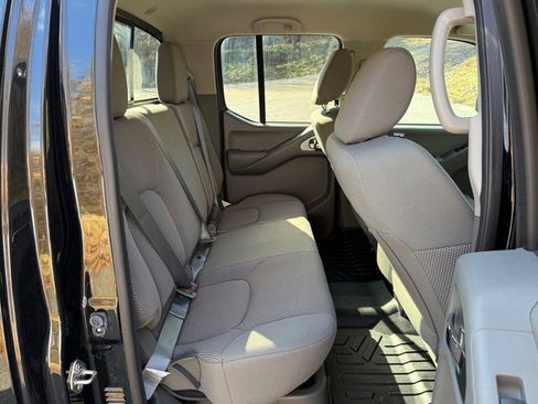 Used 2019 Nissan Frontier SV w/ Value Truck Package image 17