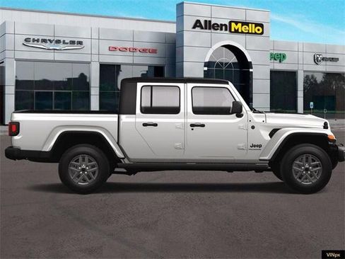 New 2025 Jeep Gladiator Sport image 9