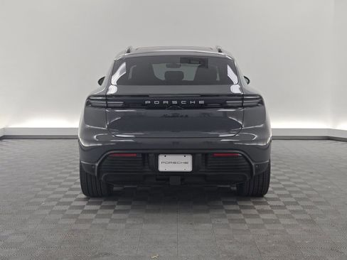 New 2025 Porsche Macan 4S Electric image 10