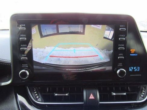 Used 2019 Toyota C-HR LE image 20