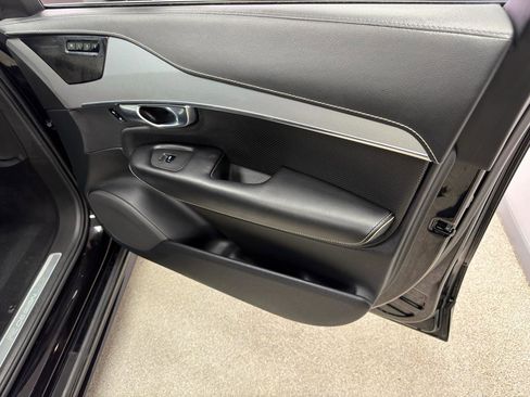 Used 2019 Volvo XC90 T5 R-Design w/ Advanced Package image 13