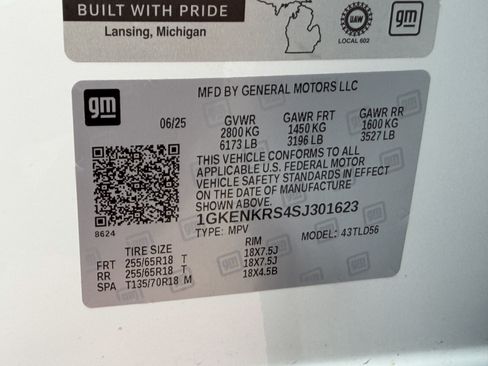 Used 2025 GMC Acadia Elevation FWD image 35