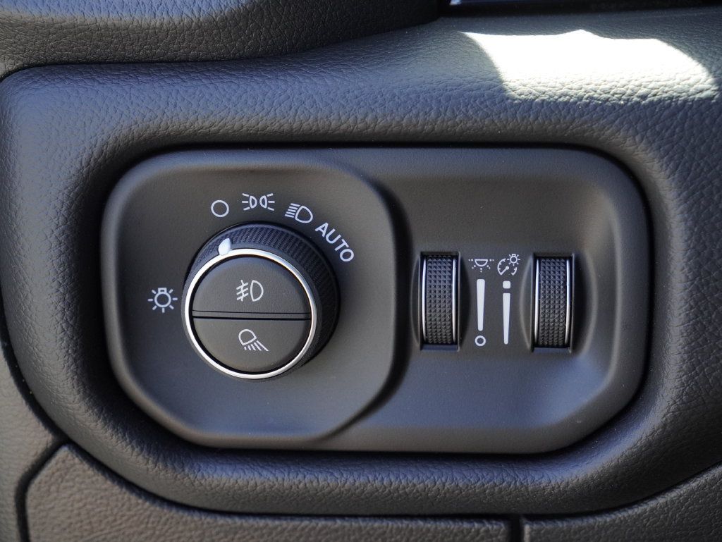 New 2026 RAM 1500 Laramie w/ Night Edition AWD/4WD image 14