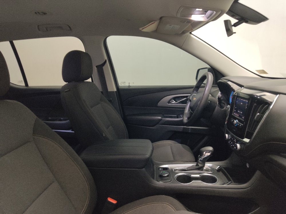 Used 2021 Chevrolet Traverse LS FWD image 21