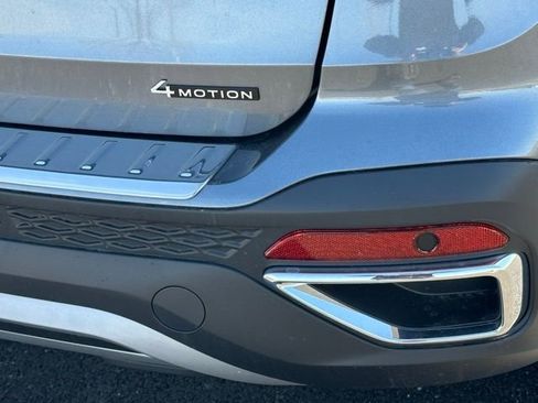 New 2026 Volkswagen Taos SE AWD/4WD image 17