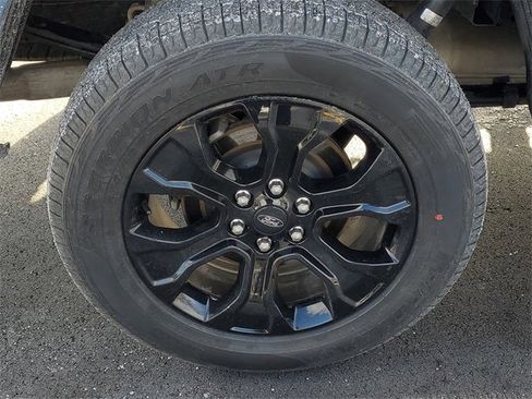 Certified 2023 Ford F150 Platinum w/ Equipment Group 701A High image 5