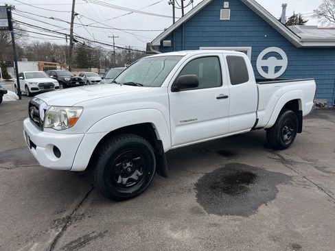 Used 2008 Toyota Tacoma 4x4 Access Cab image 2