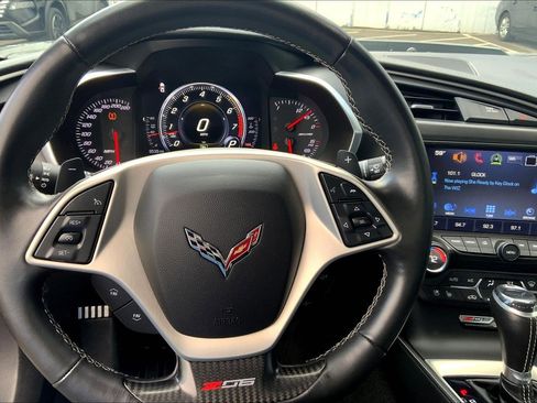 Used 2016 Chevrolet Corvette Z06 w/ 3LZ Preferred Equipment Group image 5