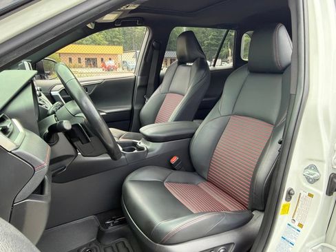 Used 2021 Toyota RAV4 XSE w/ Weather Package AWD/4WD image 18