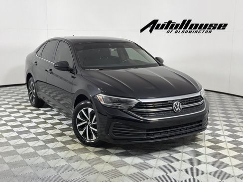 Used 2024 Volkswagen Jetta S FWD image 1