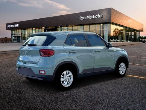New 2026 Hyundai Venue SE image 8
