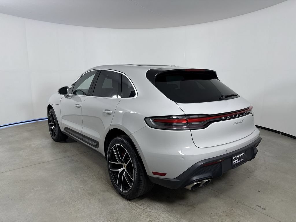 Certified 2024 Porsche Macan S w/ Premium Plus Package AWD/4WD image 3