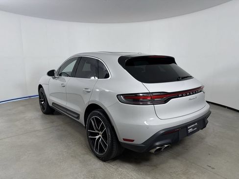 Certified 2024 Porsche Macan S w/ Premium Plus Package AWD/4WD image 3