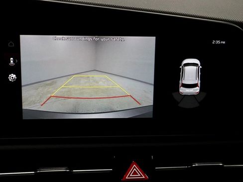 Used 2023 Kia Niro Wind w/ Wind Preserve Package image 2