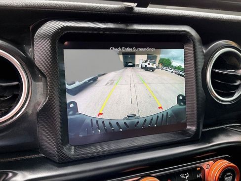 Used 2021 Jeep Wrangler Unlimited Rubicon AWD/4WD image 14