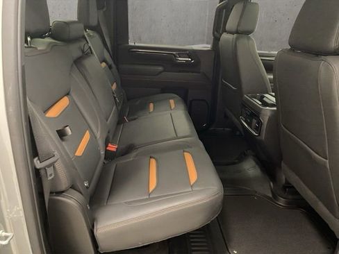 Used 2025 GMC Sierra 2500 AT4 w/ AT4 Premium Plus Package AWD/4WD image 27