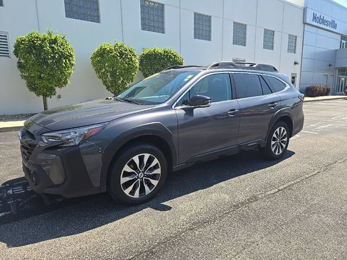 Used 2024 Subaru Outback Limited AWD/4WD image 2