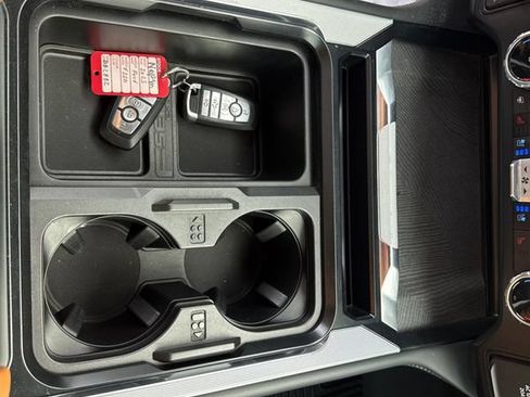 Used 2023 Ford F250 Platinum AWD/4WD image 24