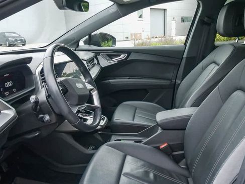 Used 2023 Audi Q4 e-tron Premium Plus w/ Premium Plus image 17