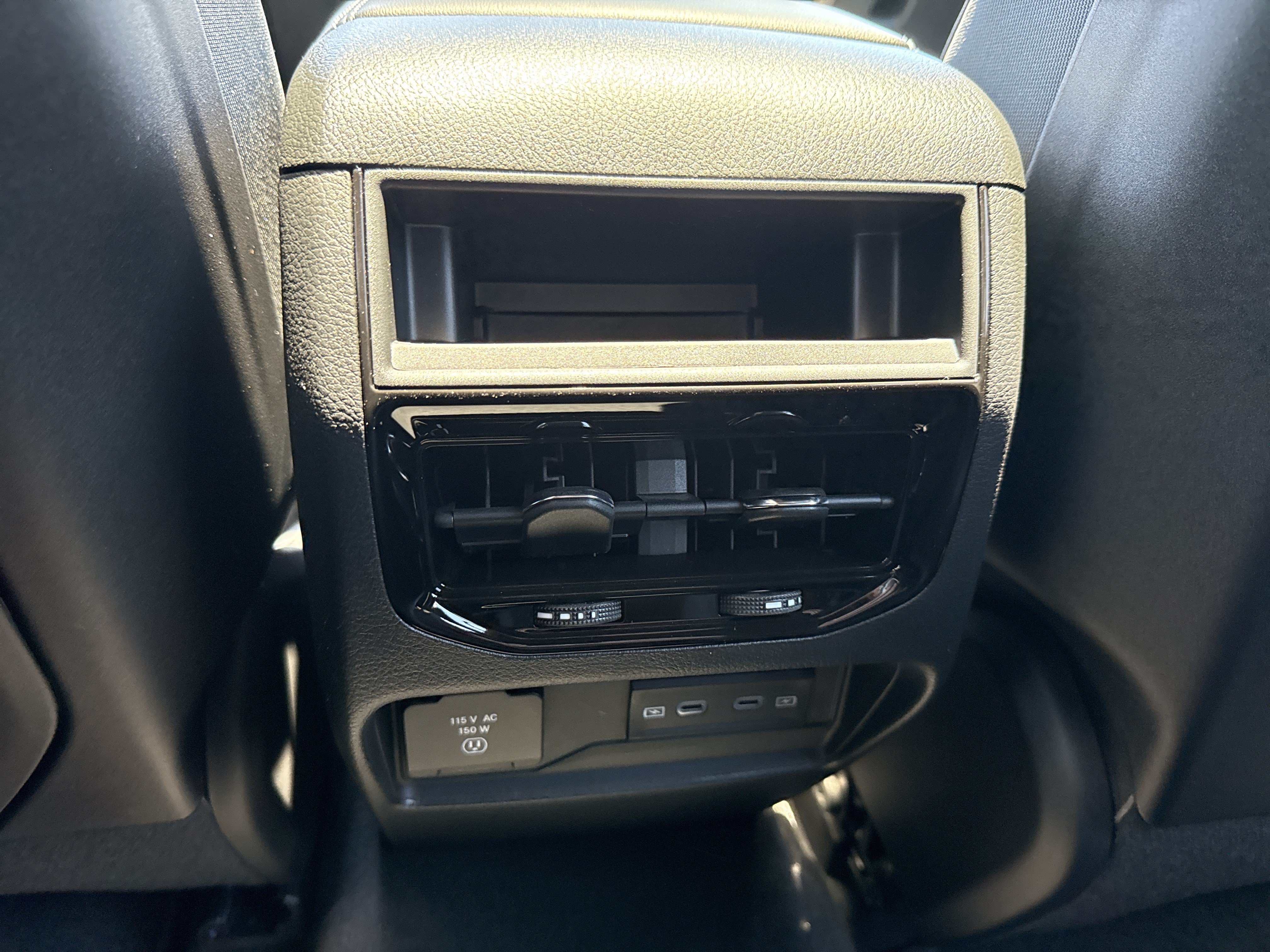 New 2026 Jeep Grand Cherokee Altitude RWD image 23