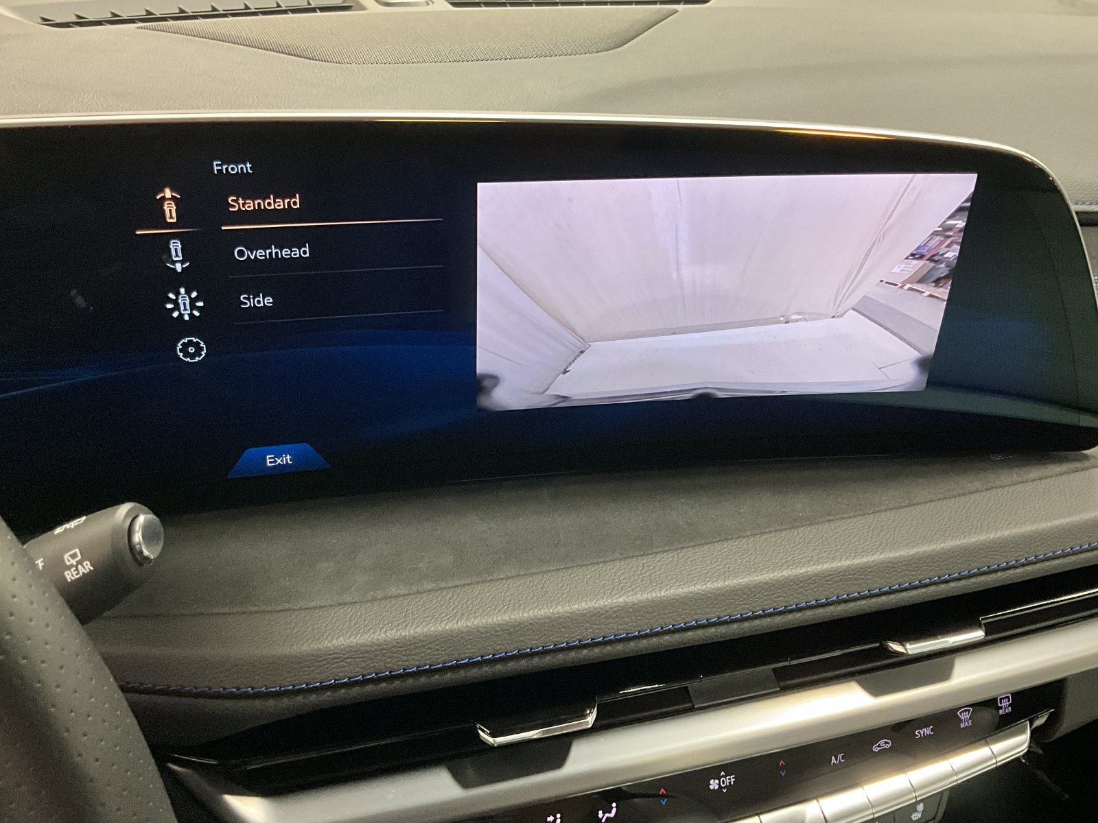 Used 2025 Cadillac XT4 Sport AWD/4WD image 20
