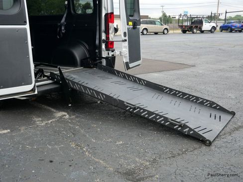 Used 2019 RAM ProMaster 2500 image 12