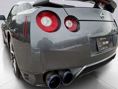 Used 2013 Nissan GT-R Premium AWD/4WD image 16
