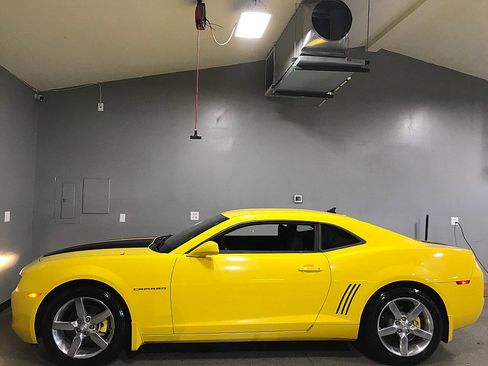 Used 2010 Chevrolet Camaro LT image 6