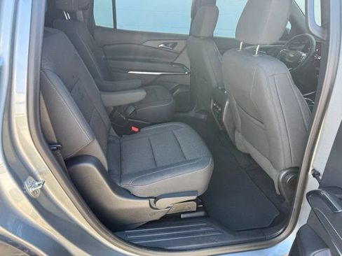 Certified 2024 Chevrolet Traverse LT FWD image 14