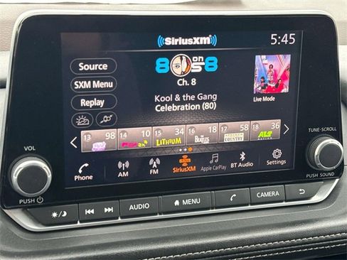 Certified 2023 Nissan Rogue SV image 13