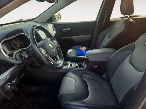 Used 2014 Jeep Cherokee Limited FWD image 9
