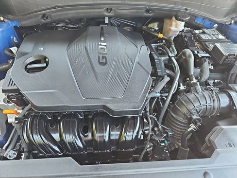Used 2025 Kia Sportage EX FWD image 29