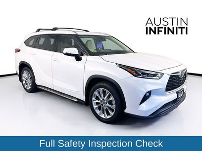 Used 2022 Toyota Highlander Limited