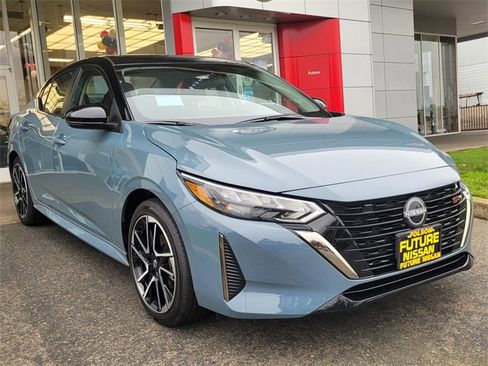 New 2025 Nissan Sentra SR image 1