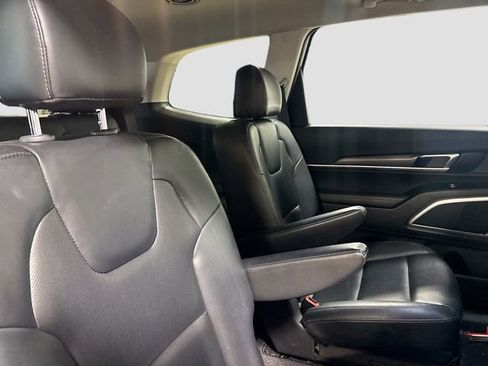 Used 2021 Kia Telluride S AWD/4WD image 29