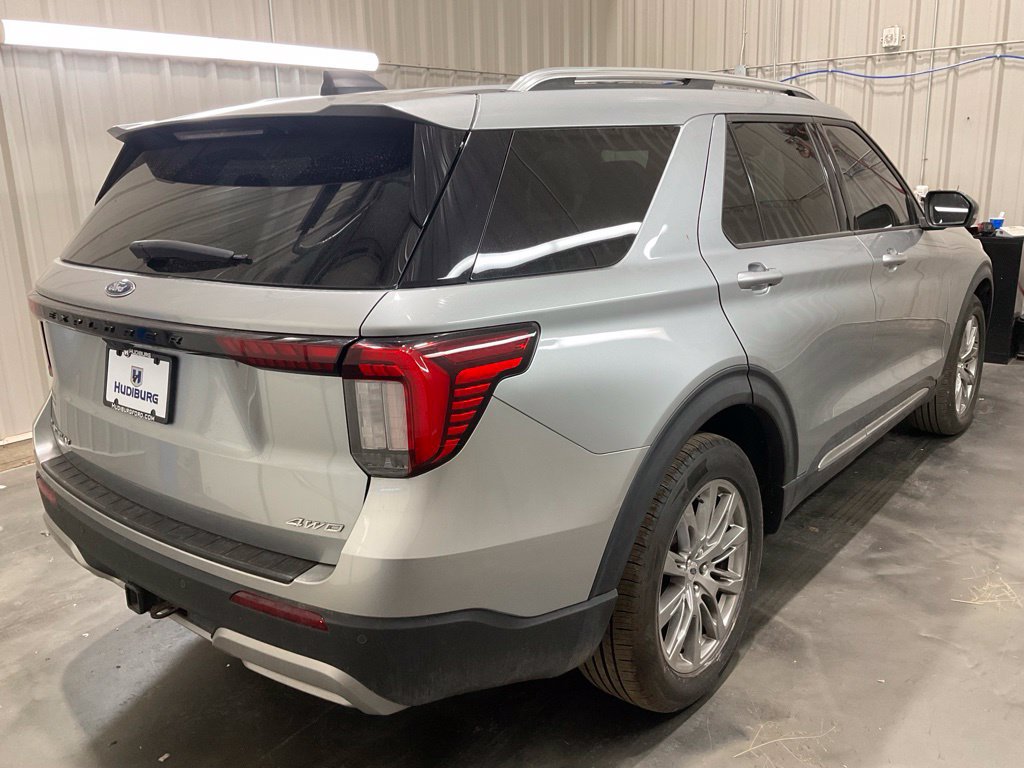 Used 2025 Ford Explorer Platinum AWD/4WD image 26